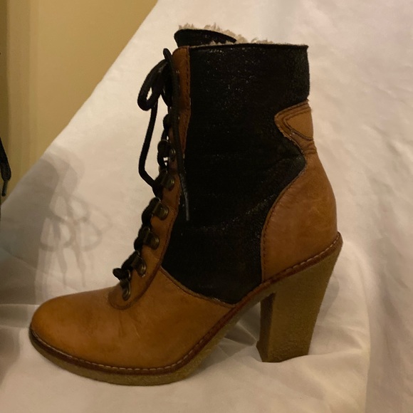 Ladies fur lined boots. Tara soft brown leather boot says size7 fits like 8 - Picture 11 of 16